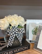 kurdeleli ıslak gül vazo siyah 2